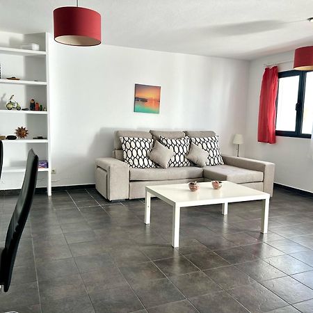 Famara Sunshine Apartment ภายนอก รูปภาพ