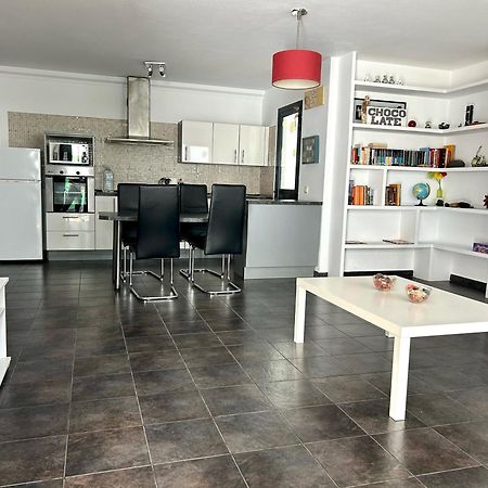 Famara Sunshine Apartment ภายนอก รูปภาพ