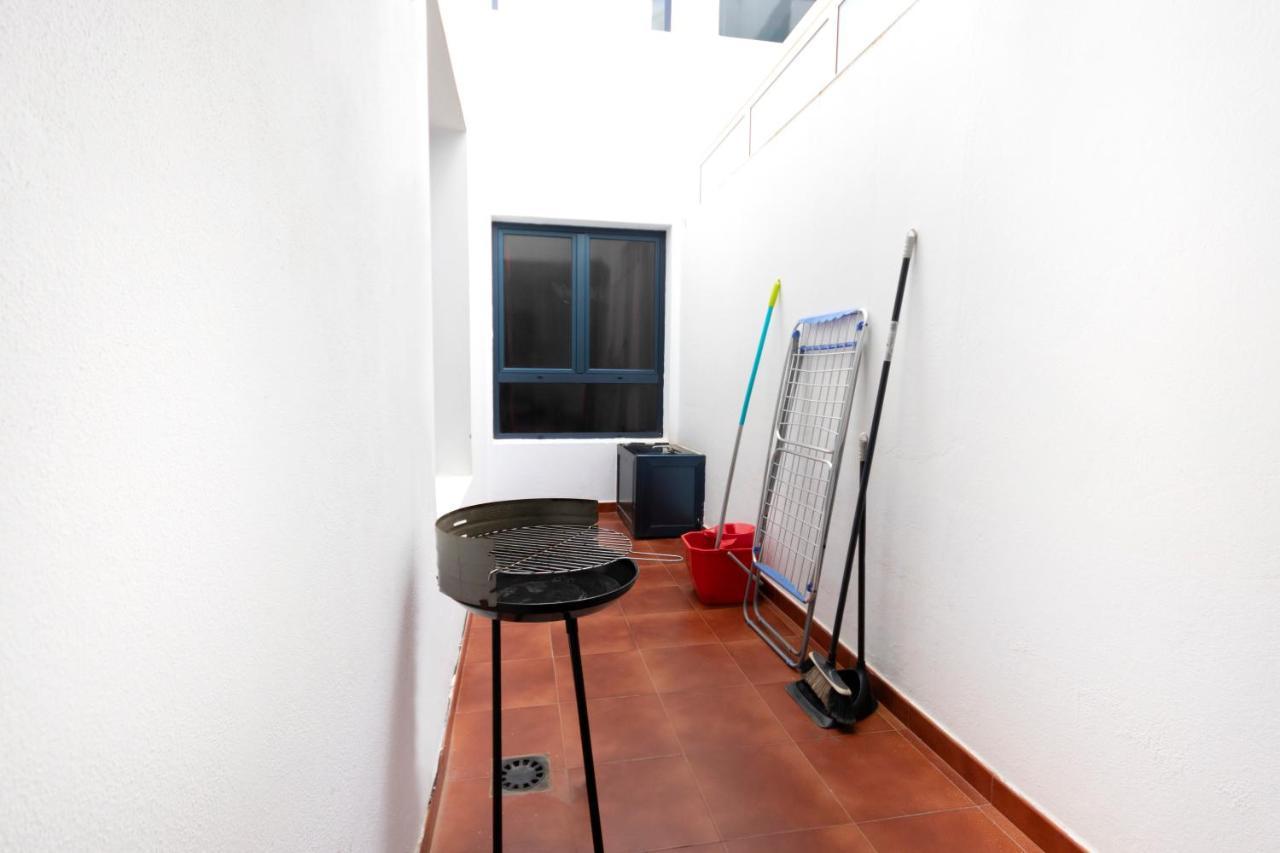Famara Sunshine Apartment ภายนอก รูปภาพ